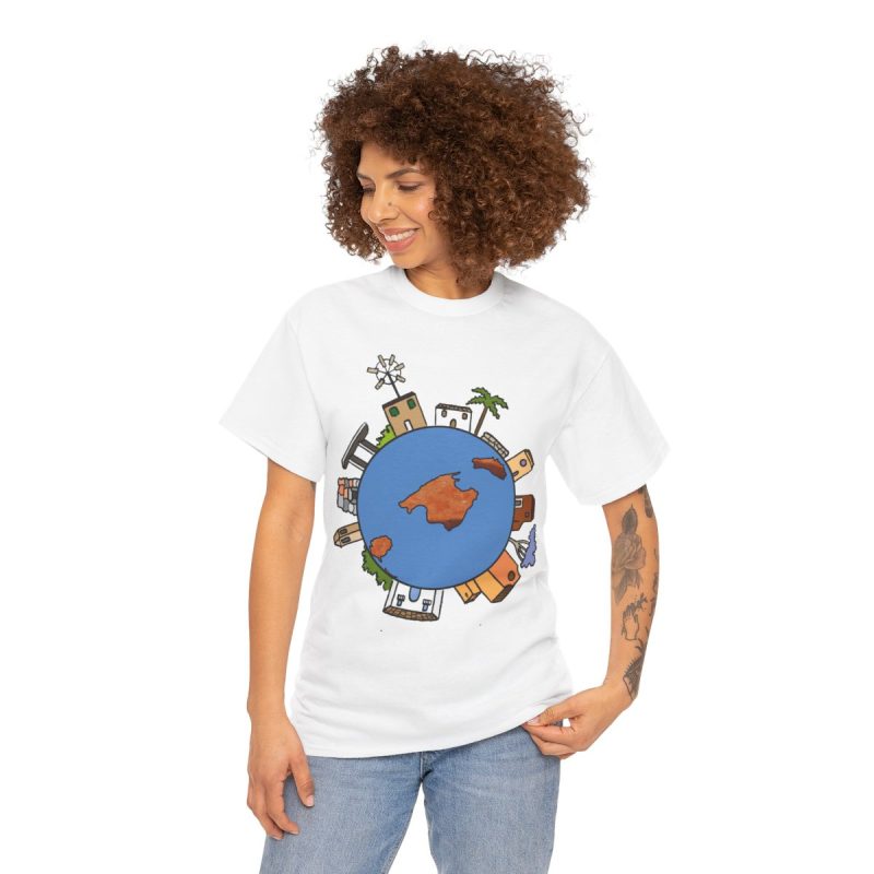 Camiseta «Cada casa és un món»