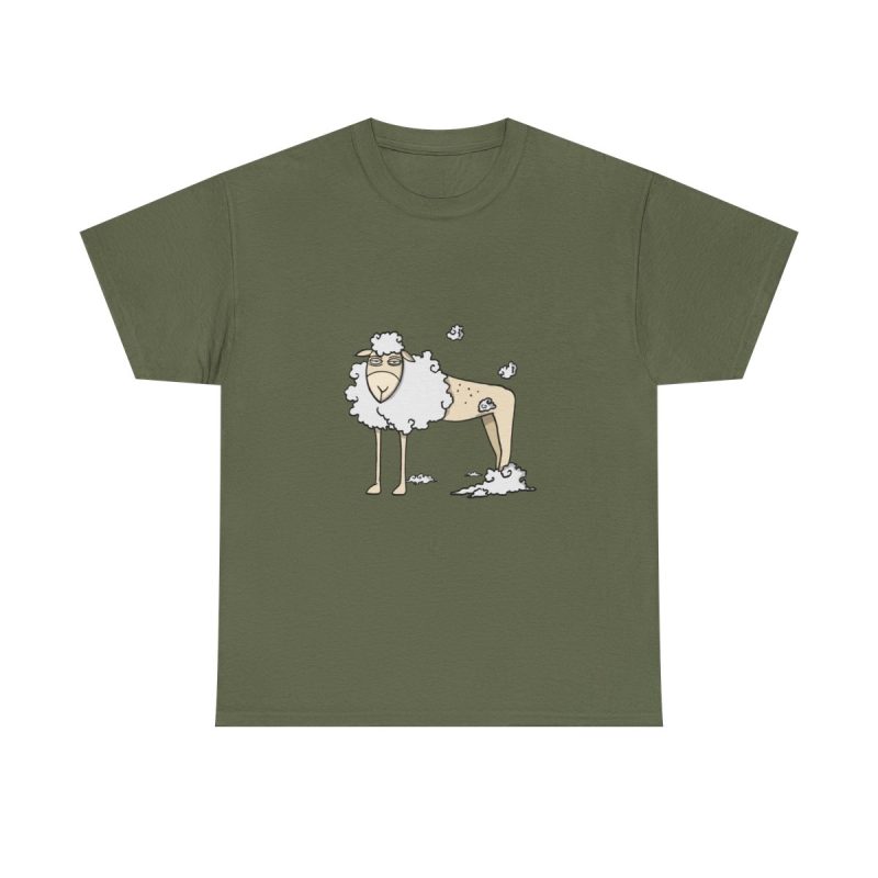 Verde militar - Camiseta Tondra: una oveja entre nubes