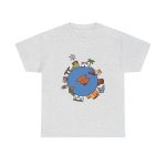 Gris ceniza - Camiseta «cada casa es un mon sense» Gris ceniza - Camiseta «cada casa es un mon sense»