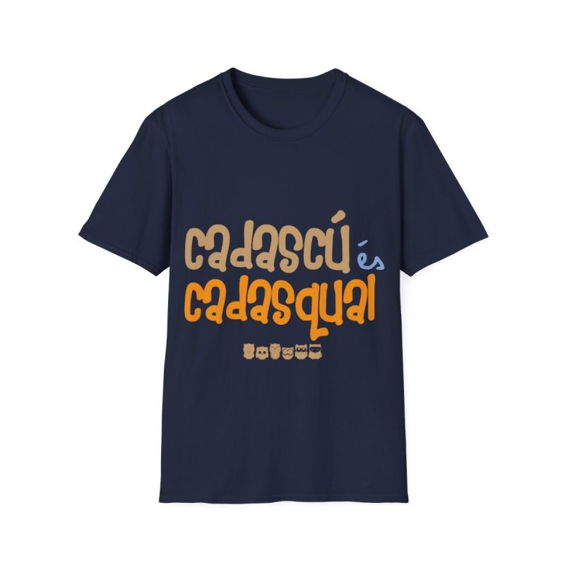 Camiseta Softstyle - Azul marino - Camiseta «Cadascú és cadasqual»