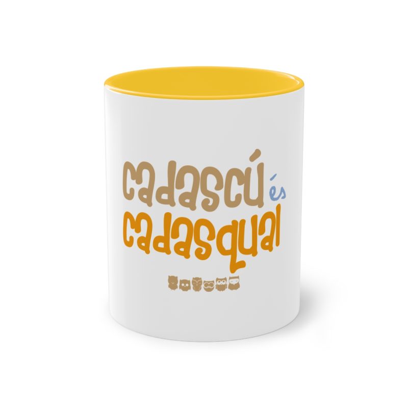 Taza bicolor - Amarillo dorado - Camiseta «Cadascú és cadasqual»