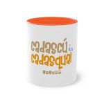 Taza bicolor - Naranja - Camiseta «Cadascú és cadasqual»