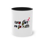 Taza bicolor - Negro - Camiseta «Una flor no fa estiu» Taza bicolor - Negro - Camiseta «Una flor no fa estiu»