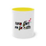 Taza bicolor - Amarillo - Camiseta «Una flor no fa estiu» Taza bicolor - Amarillo - Camiseta «Una flor no fa estiu»