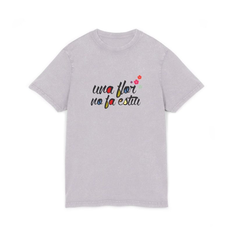 Camiseta lavado acido cuello redondo - Lila suave - Camiseta «Una flor no fa estiu»