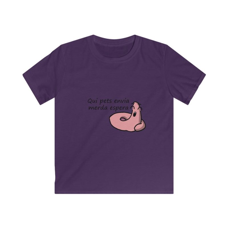 Camiseta infantil Softstyle - Morado - Camiseta «Qui pets envia»