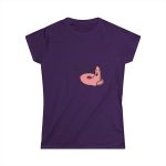 Camiseta mujer Softstyle - Morado - Camiseta «Qui pets envia»