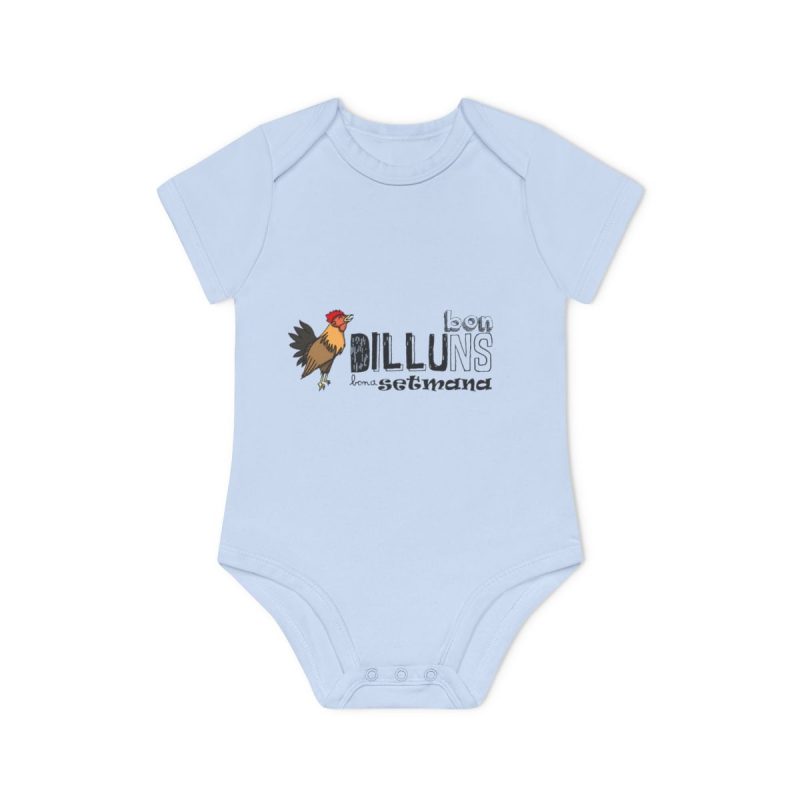 Body bebe manga corta organico - Azul empolvado - Camiseta Dilluns Gall Body bebe manga corta organico - Azul empolvado - Camiseta Dilluns Gall