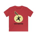 Camiseta infantil Softstyle - Rojo - Camiseta «Mal no et toqui un llamp» Camiseta infantil Softstyle - Rojo - Camiseta «Mal no et toqui un llamp»