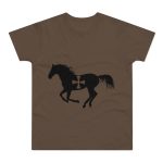 Camiseta hombre punto liso - Marron chocolate - Cavall de Sant Joan Camiseta hombre punto liso - Marron chocolate - Cavall de Sant Joan