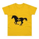 Camiseta hombre punto liso - Amarillo dorado - Cavall de Sant Joan Camiseta hombre punto liso - Amarillo dorado - Cavall de Sant Joan