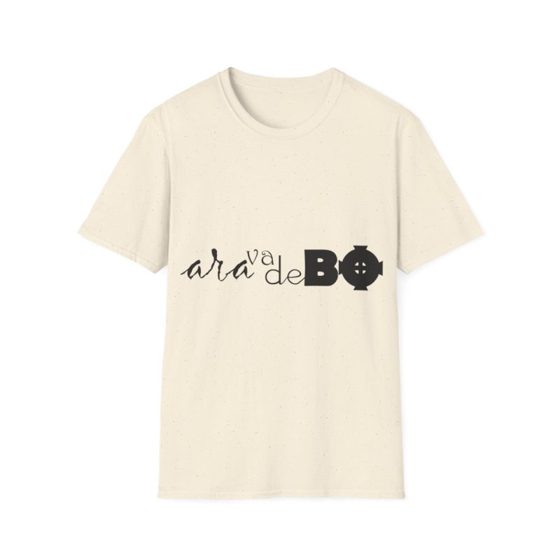 Camiseta Softstyle - Natural - Camiseta unisex «Ara va de BÓ»