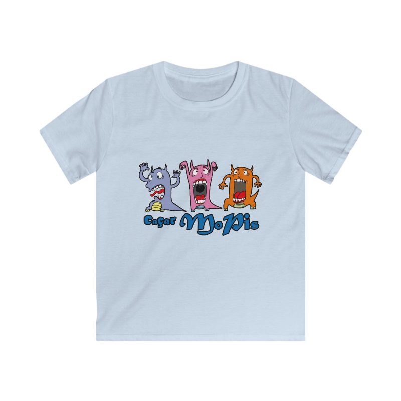 Camiseta infantil Softstyle - Azul claro - Camiseta «Caçar MoPis» sobre fondo negro Camiseta infantil Softstyle - Azul claro - Camiseta «Caçar MoPis» sobre fondo negro