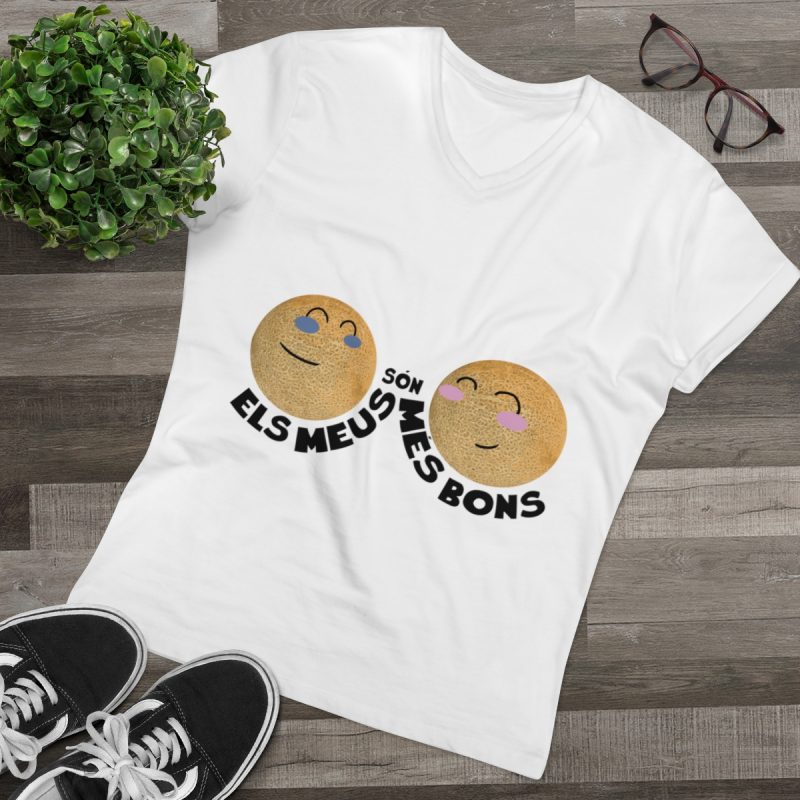 fulfilment-26044-camiseta-els-meus-son-mes-bons-camiseta-hombre-cuello-de-pico-presenter-2