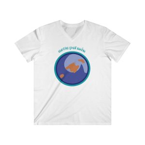 «Estic pel món redó» — Camiseta hombre entallada cuello de pico