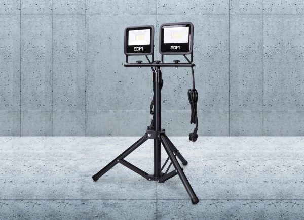 Pc. EDM double led floodlight with tripod 2x30w 6400k 2x2370lm ref.70414