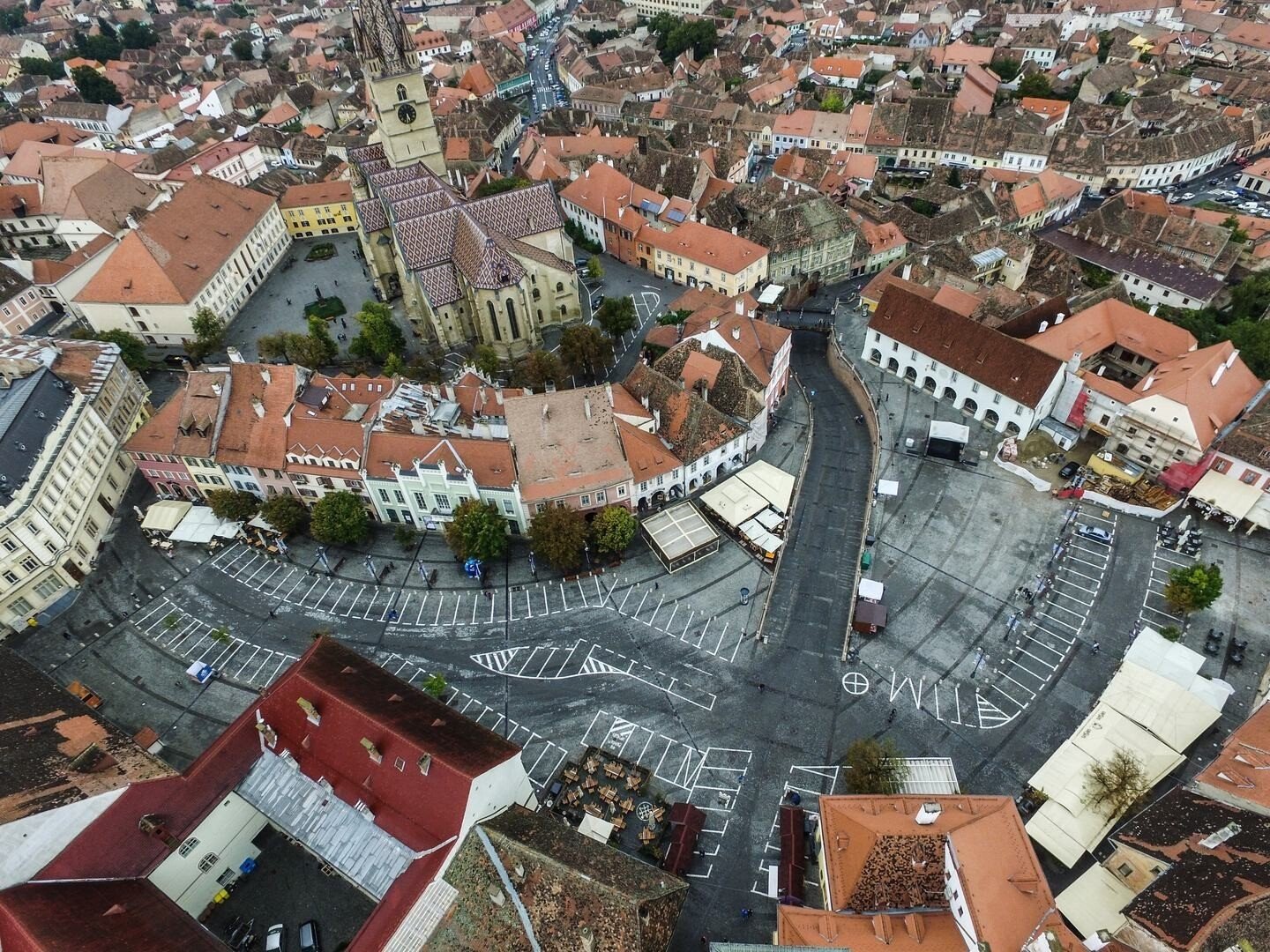 foto drona piata mica piata huet   focus sibiu