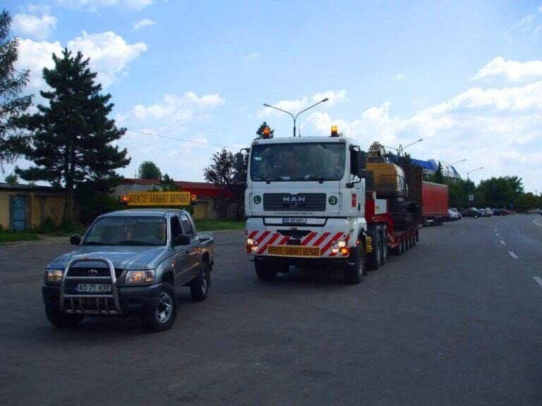 Știri din Sibiu, actualitate locală și ultimele noutăți din județ 21 de camioane agabaritice pleacă azi de pe A1 Sibiu spre DN7. În aceeași zi se închide A1 între Cisnădie și Boița
