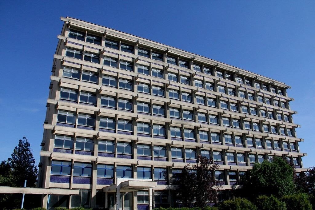 casa alba independenta