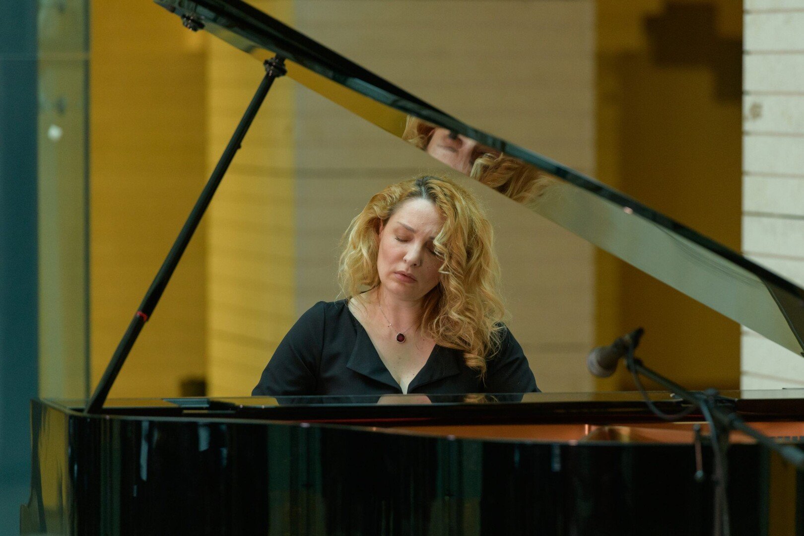 Madalina Pasol - Foto Mihai Benea Madalina Pasol Foto Mihai Benea scaled