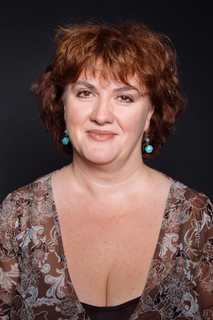 ,,La mulți ani!” Ioana Blaga Frunzescu - O actriță renumită ce a adus publicului sibian emoție de fiecare dată când a urcat pe scenă