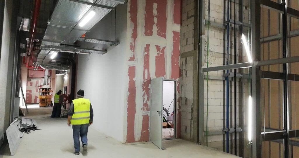 VIDEO / FOTO EXCLUSIV - Se lucrează intens la finalizarea noului Mall din Sibiu