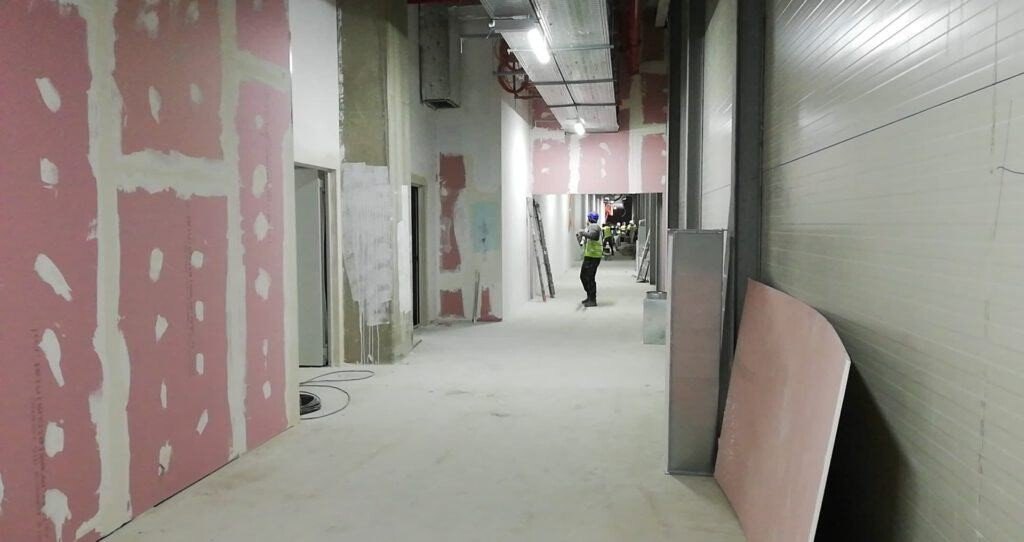 VIDEO / FOTO EXCLUSIV - Se lucrează intens la finalizarea noului Mall din Sibiu