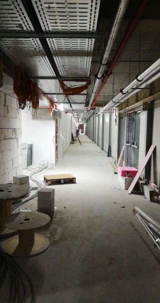 VIDEO / FOTO EXCLUSIV - Se lucrează intens la finalizarea noului Mall din Sibiu