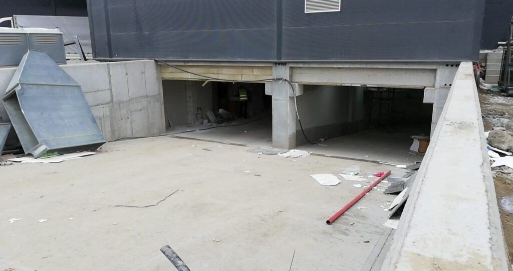 VIDEO / FOTO EXCLUSIV - Se lucrează intens la finalizarea noului Mall din Sibiu