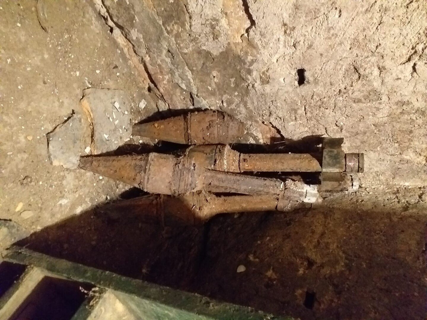 Rachete antitanc găsite la Copșa Mică Rachete antitanc găsite la Copșa Mică