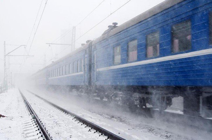 tren deraiat tren deraiat