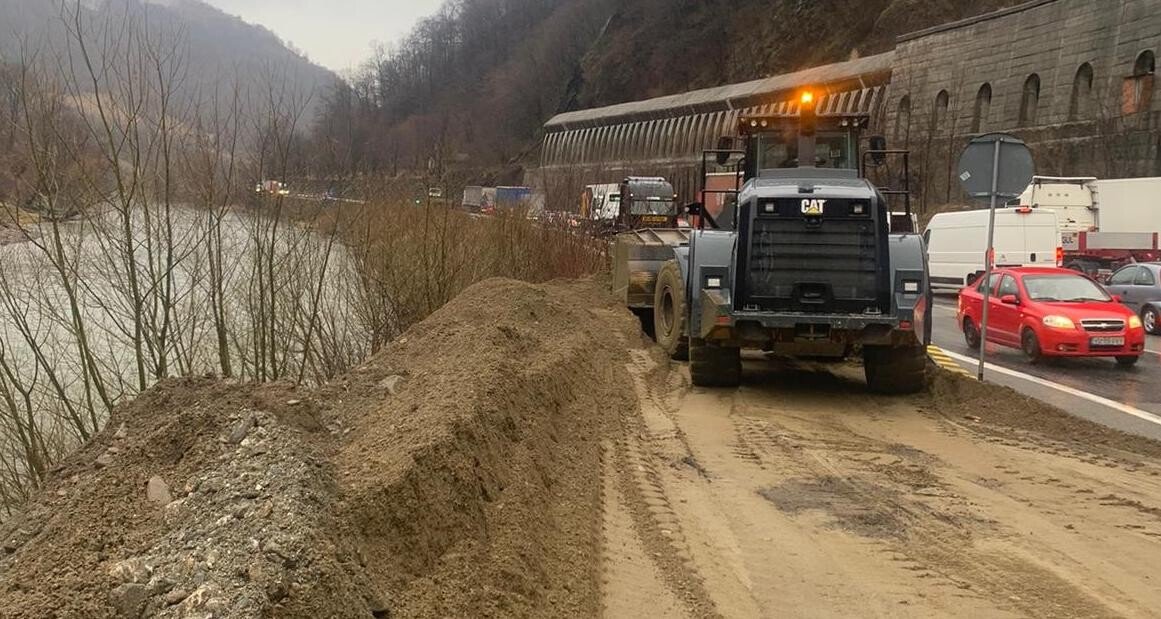 WhatsApp Image    at