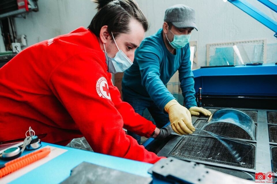 poza confectionea viziere