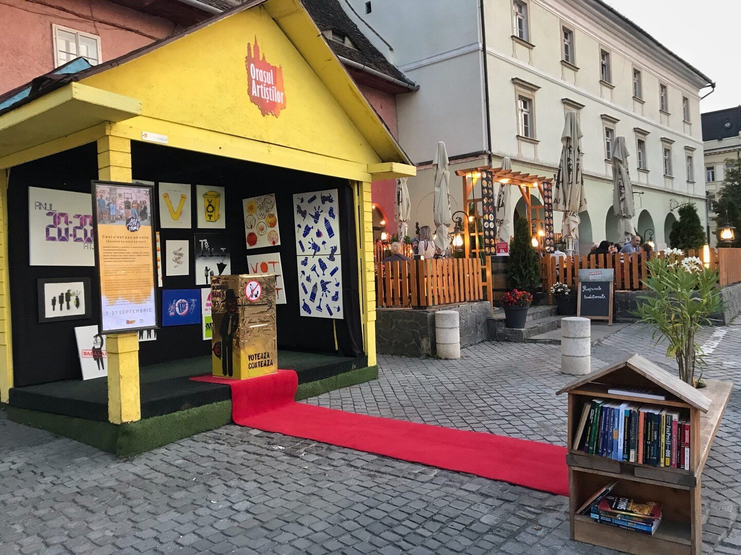 Expo Orasul Artistilor  scaled