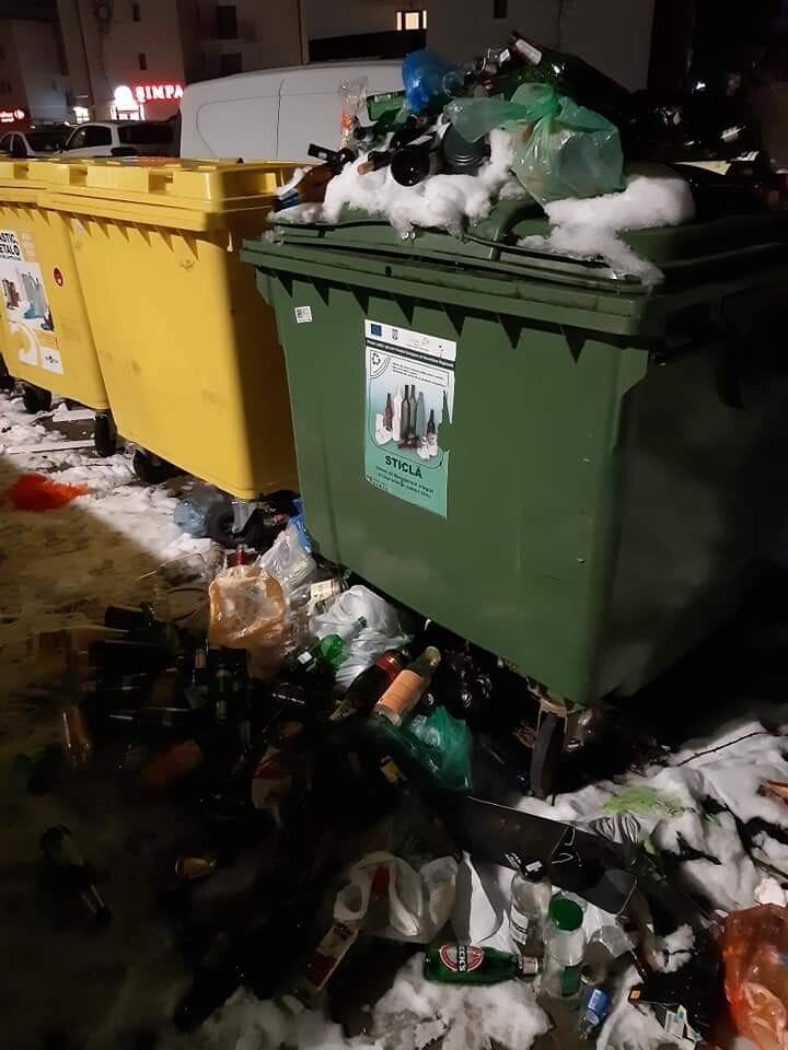 WhatsApp Image    at