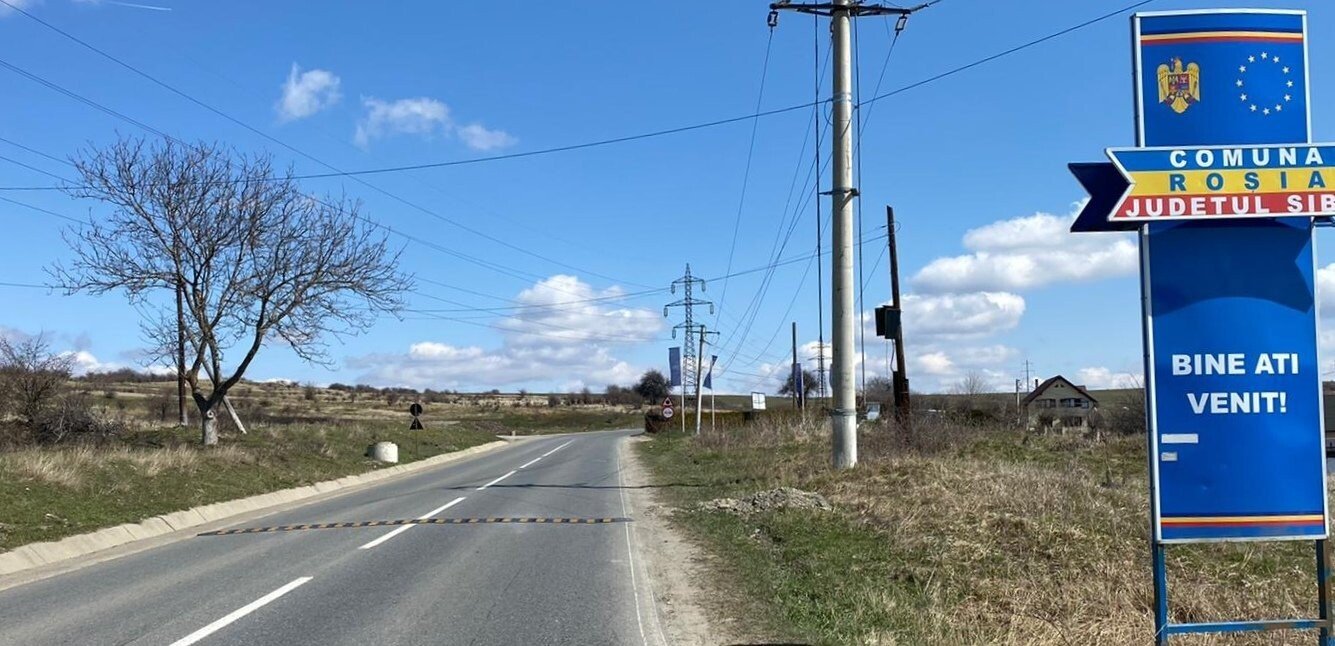 Au fost montate calmatoare de viteză pe DJ 106 Sibiu- Agnita img