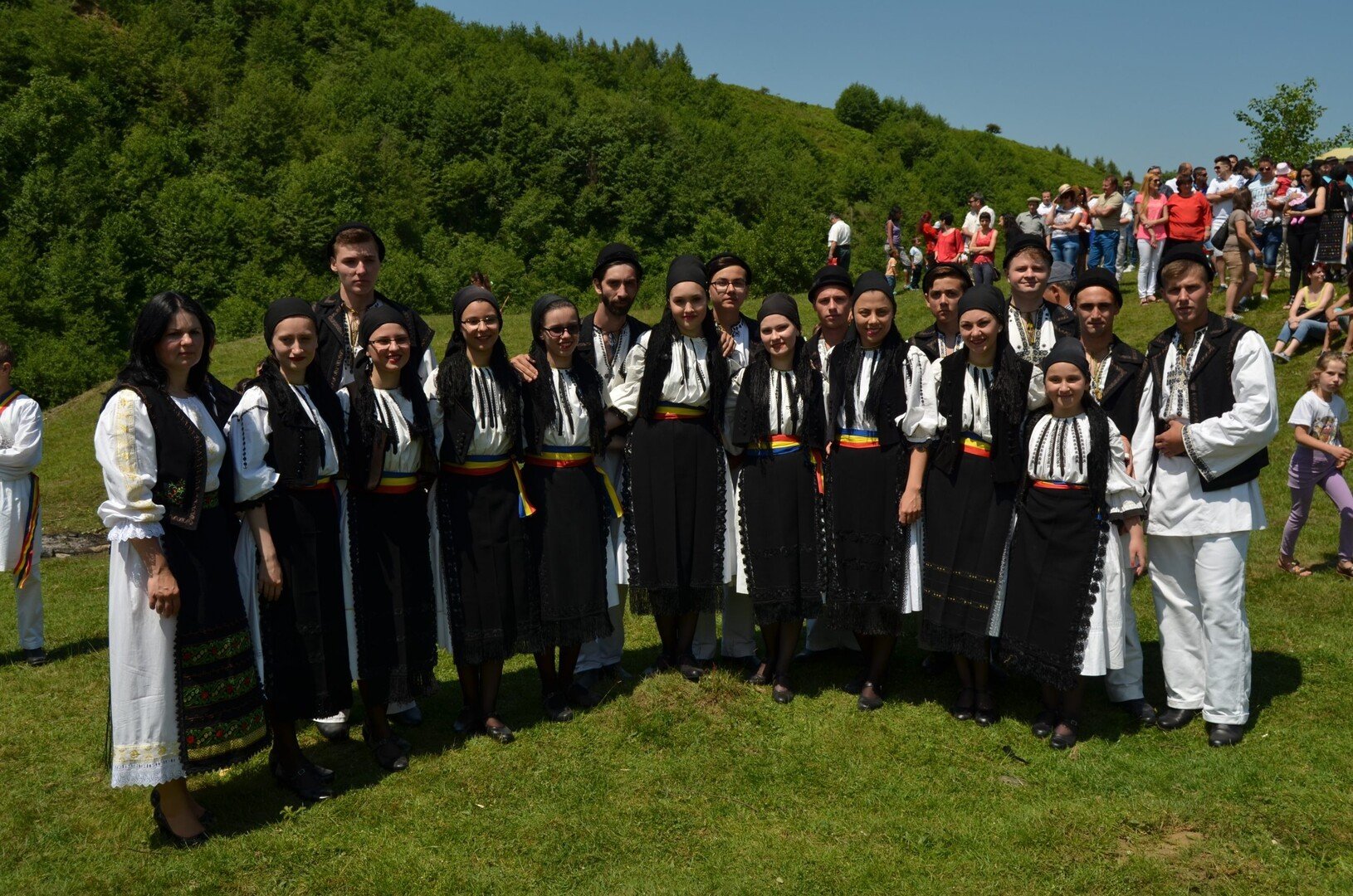 Hora pe platoul Rusca scaled