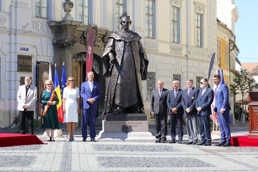 Dezvelirea statuii baronului Samuel von Brukenthal  of  scaled