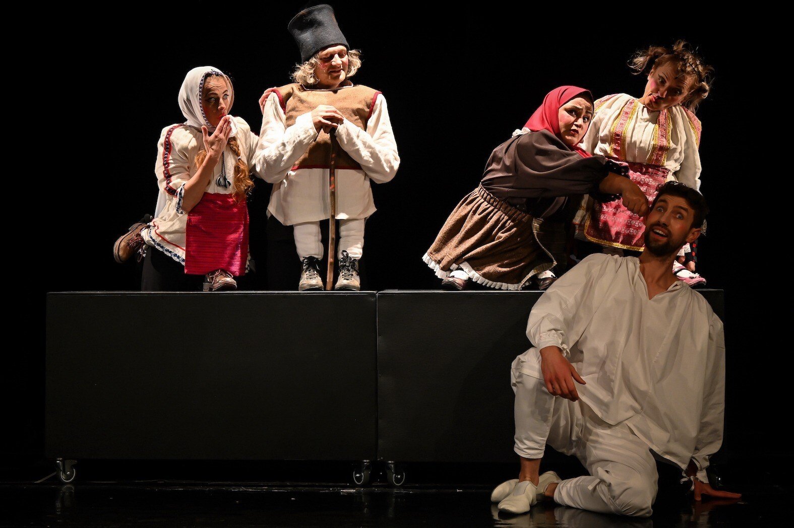 repetitie generala fata babei si fata mosneagului foto dragos dumitru