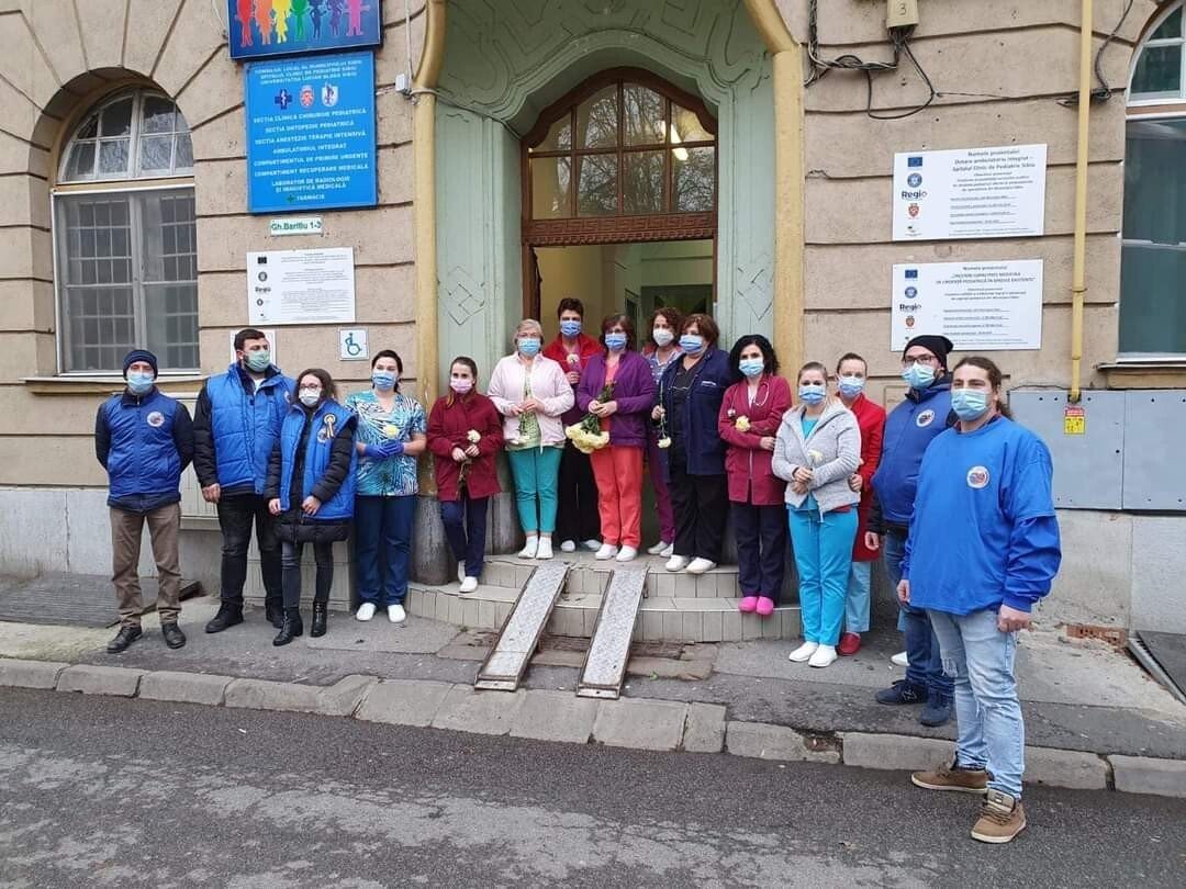 Flori pentru cadrele medicale