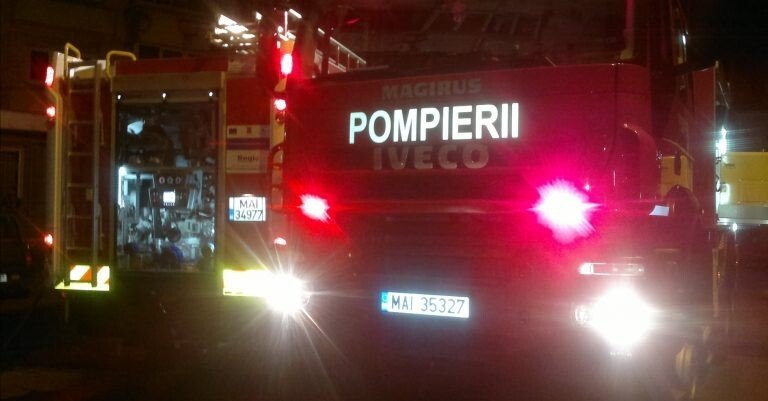 Știri din Sibiu, actualitate locală și ultimele noutăți din județ Incendiu de vegetație în Crinț: Flăcările au cuprins aproximativ 15 hectare!