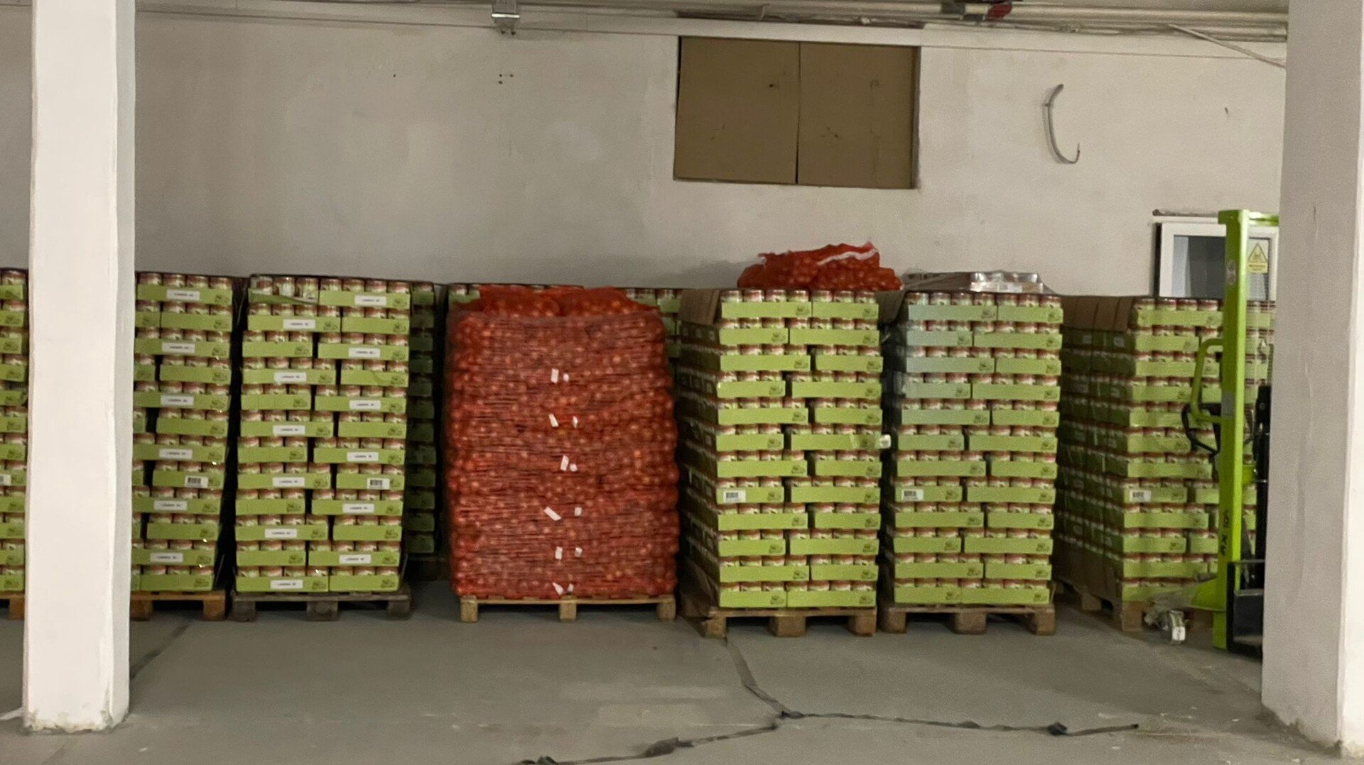 Parteneriat social: Firma Euchner din Cisnădie a oferit spaţiu pentru primul depozit de