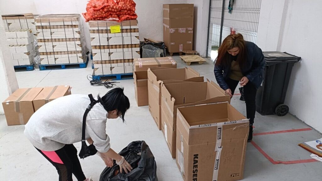 Parteneriat social: Firma Euchner din Cisnădie a oferit spaţiu pentru primul depozit de