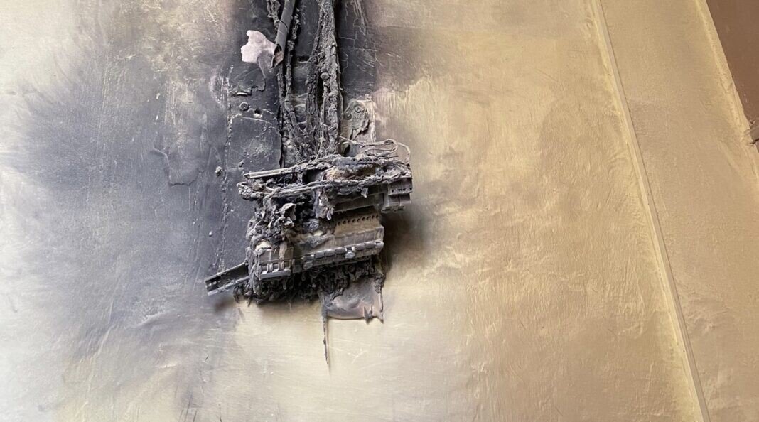 20d802e9-58c2-41f9-8846-e20773f54bd9-3