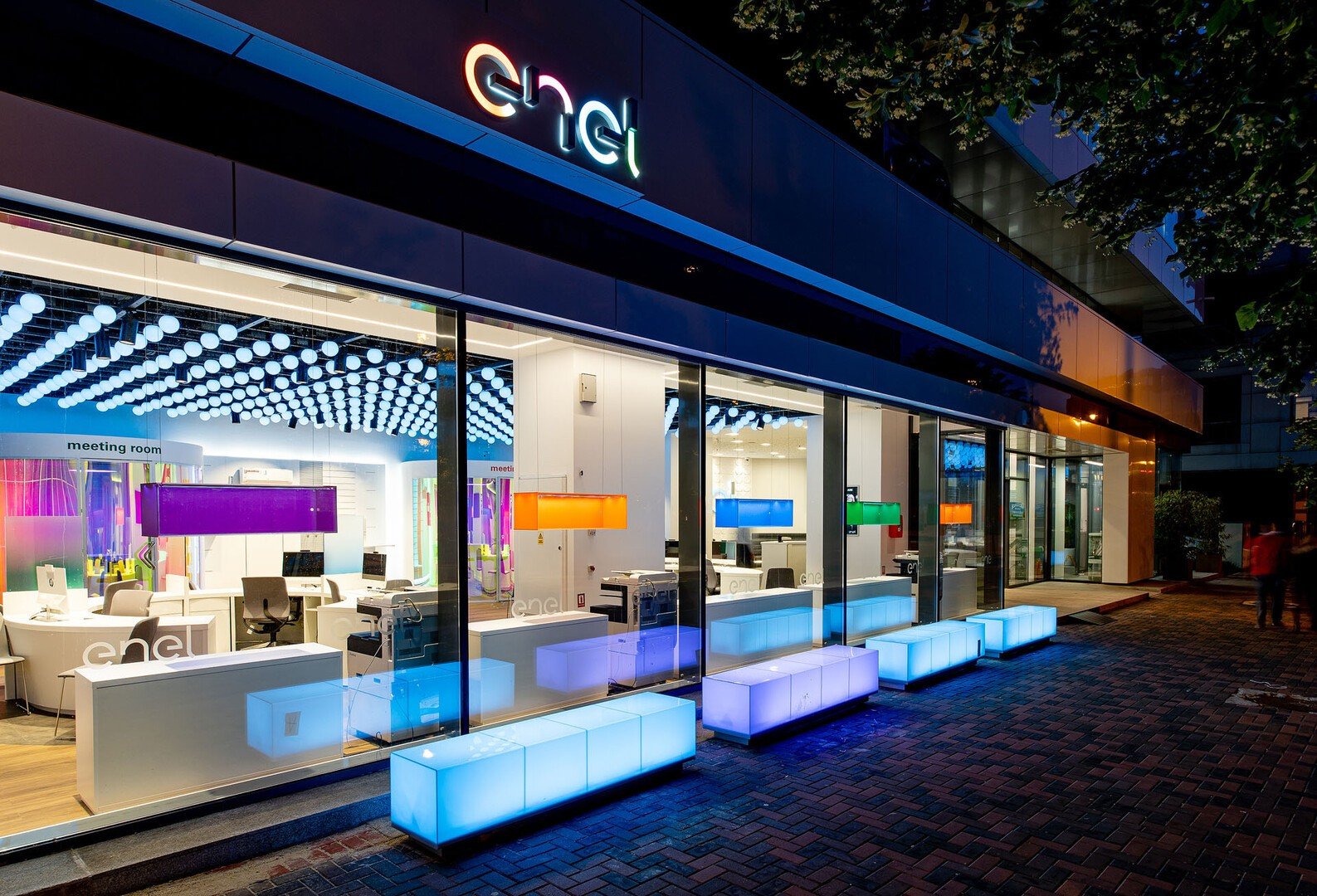 Magazinul Enel din Sibiu, închis luni – 13 iunie
