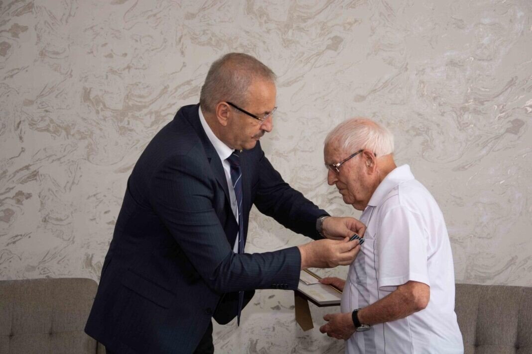 1DC3F5C7-DA50-4F22-A11A-1CC1E9DF33CE