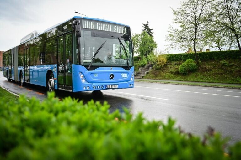 Știri din Sibiu, actualitate locală și ultimele noutăți din județ Tursib începe reîncărcarea abonamentelor gratuite pentru elevi. Cererile pot fi depuse din 17 august