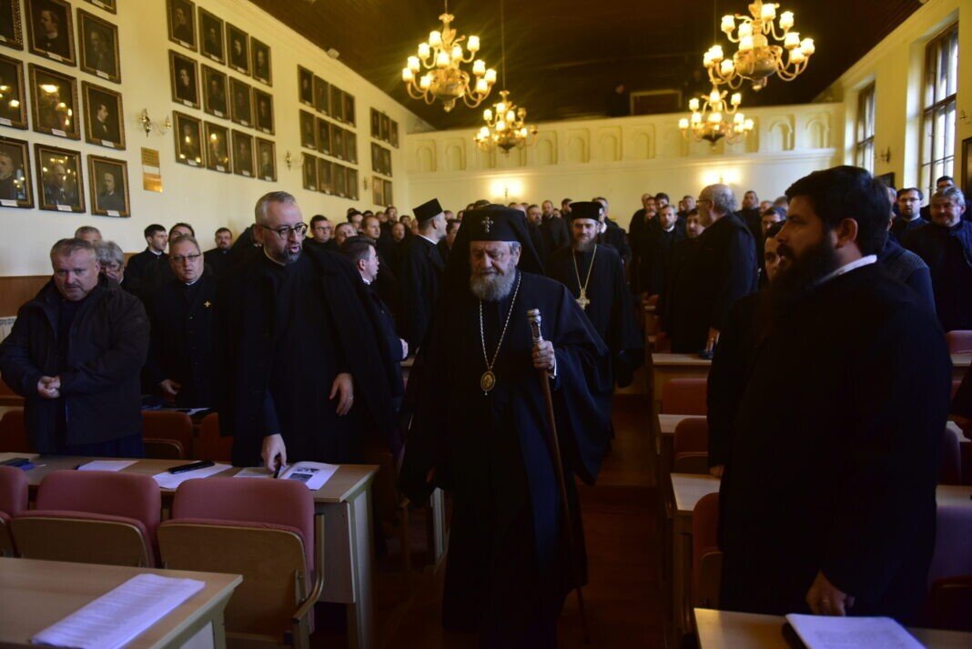 C2FF9547-9A7D-4473-B470-00EAC3739DF5