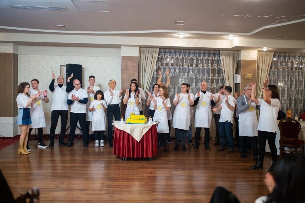 A43D6241-F6FE-4C05-BBF9-ED39A23EA354