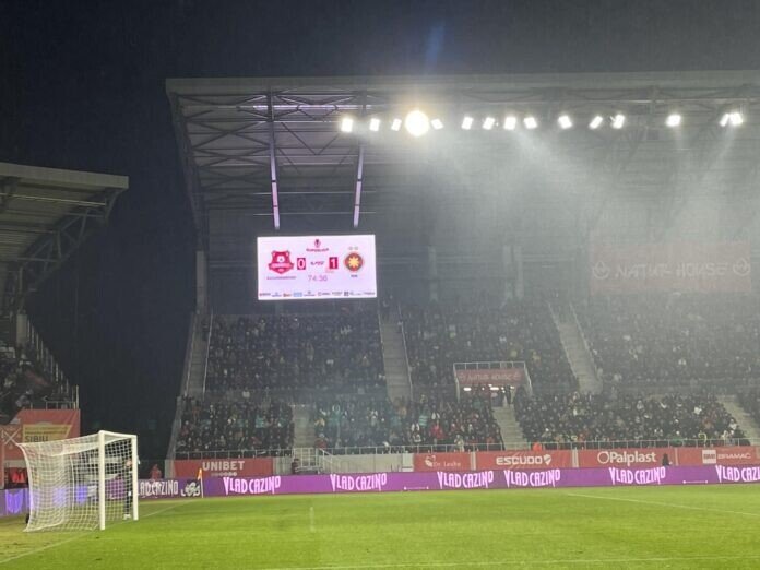 Scorul final al meciului FC Hermannstadt - FCSB afișat pe tabela de marcaj.